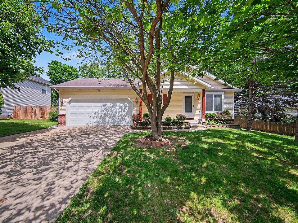 1st image of 103 Ridgeview Ct