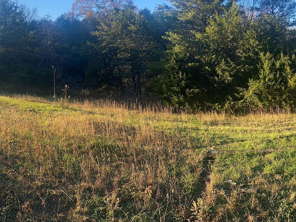 2nd image of 120 Lovin Farm Rd