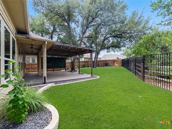 3rd image of 400 Pinnacle View Dr