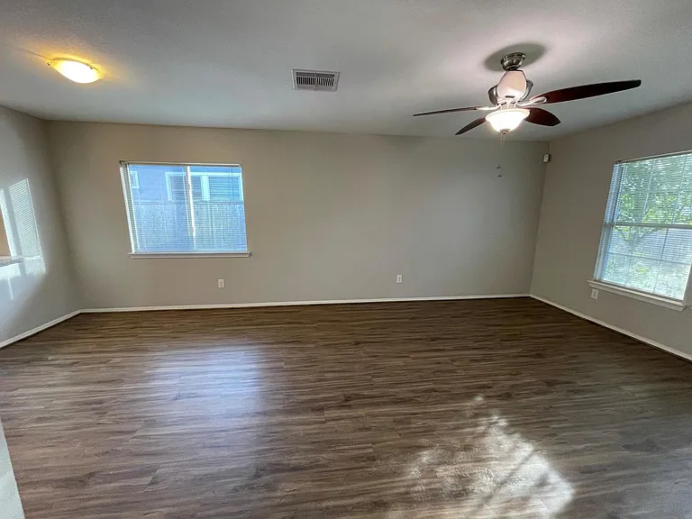 1603 Nichole Woods Dr — Photo 8