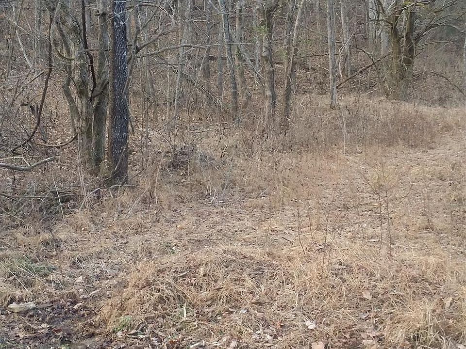 2nd image of 1 Perkin Hollow Rd