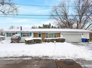 245 31st Ave, Moline, IL 61265