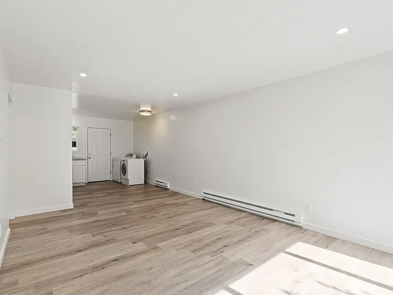 4751 NE 99th Ave #3 — Photo 4