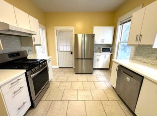 24 Weld Hill St FLOOR 2, Jamaica Plain, MA 02130