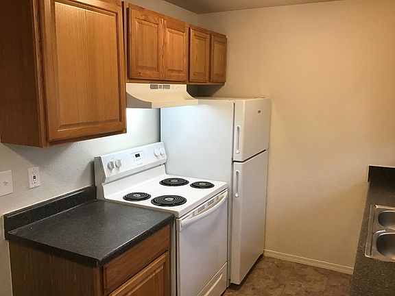 Alpine Apartments #10
