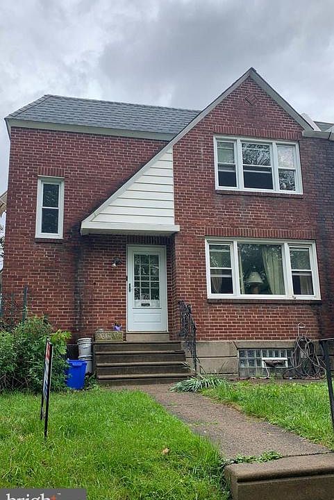 1st image of 6844 Oxford Ave
