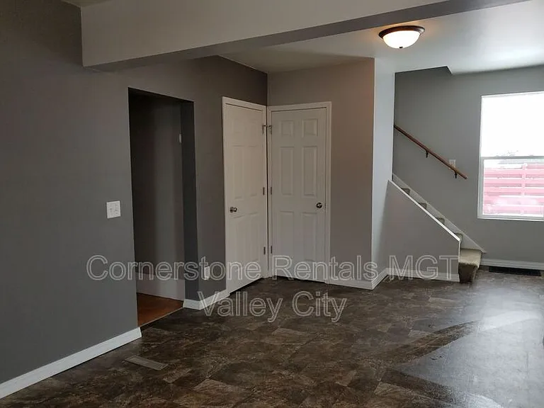 842 4th St SW — Photo 20