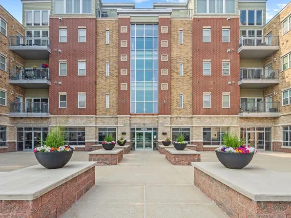 6330 West Greenfield AVENUE #413, West Allis, WI 53214