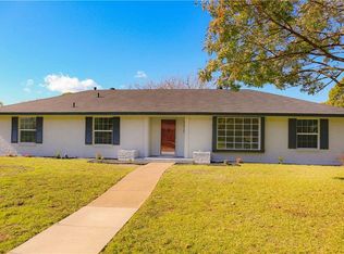 12905 Mitchwin Rd, Farmers Branch, TX 75234