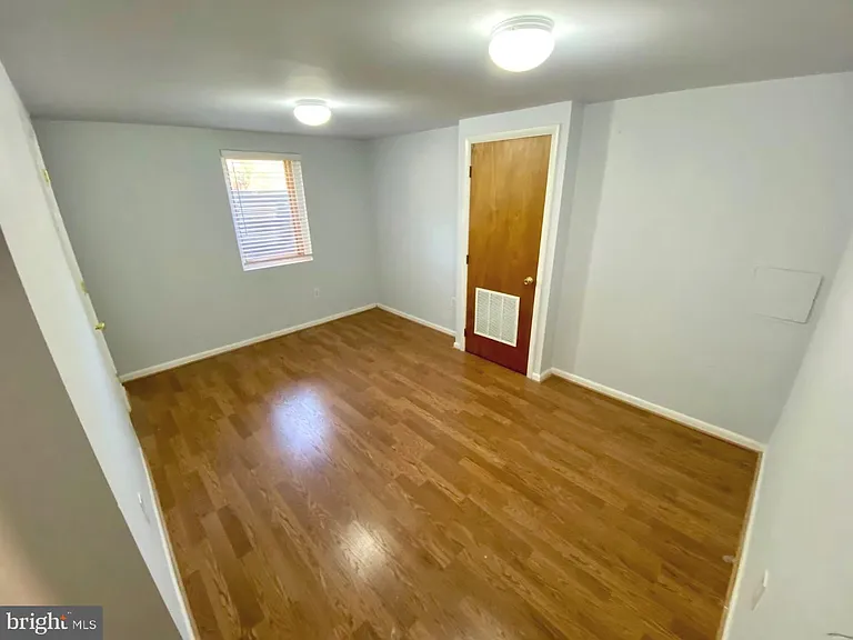 9110 Drake Pl — Photo 16