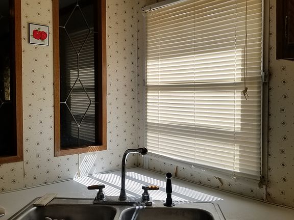 2nd image of 7420 Holly Dale Dr