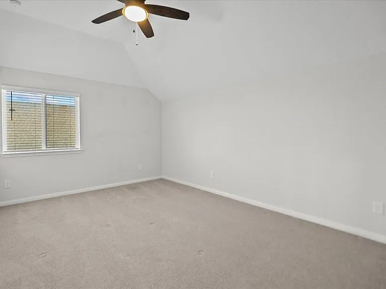 13814 Russell Ct — Photo 34