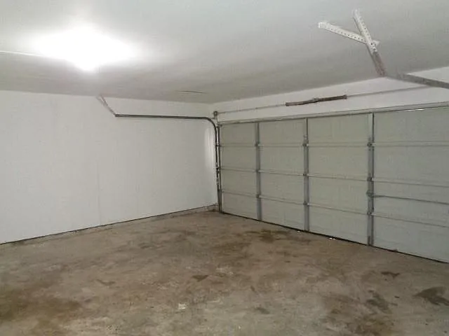 1227 Strawberry Park Ln — Photo 21
