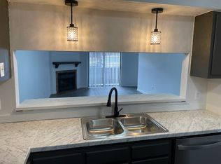 Large (Over 1000 SF), Totally Renovated 2 Bedroom in North UNM, Albuquerque, NM 87106