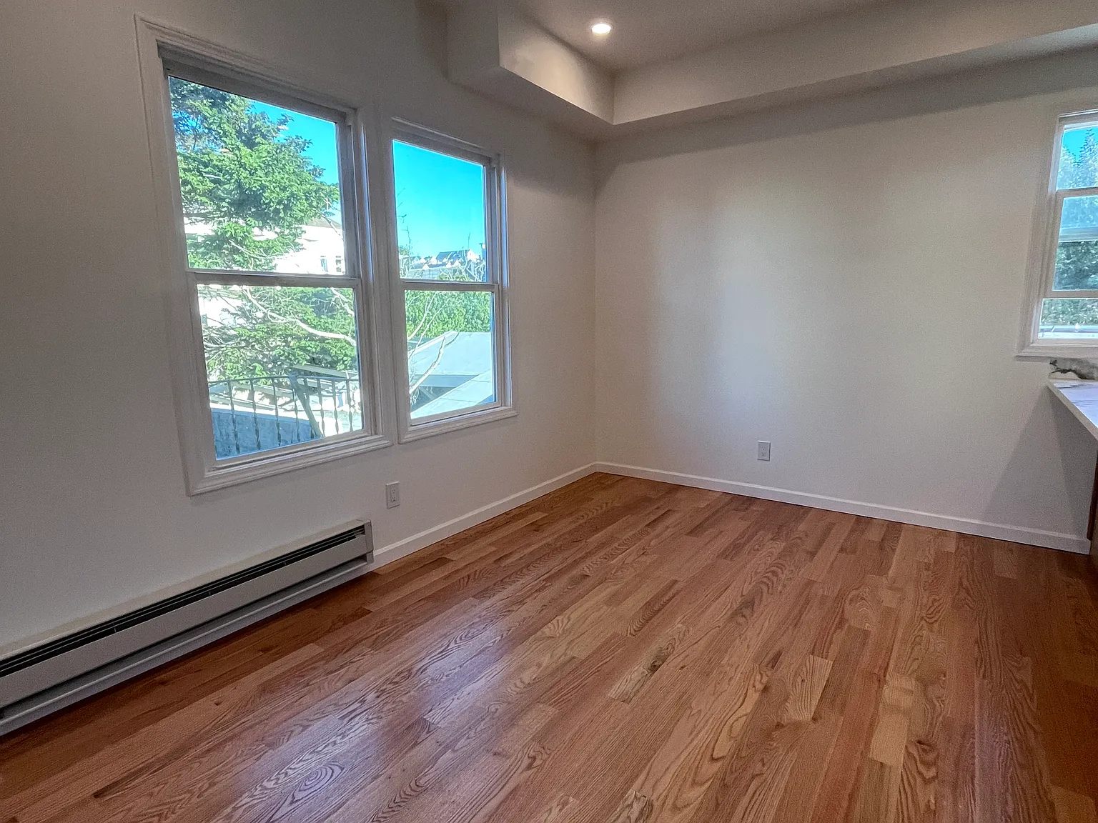 3 bed, 1.5 bath, $8,700 — Photo 4