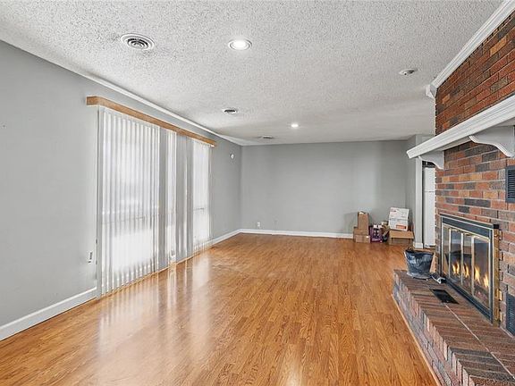 4th image of 503 Shenandoah Ave