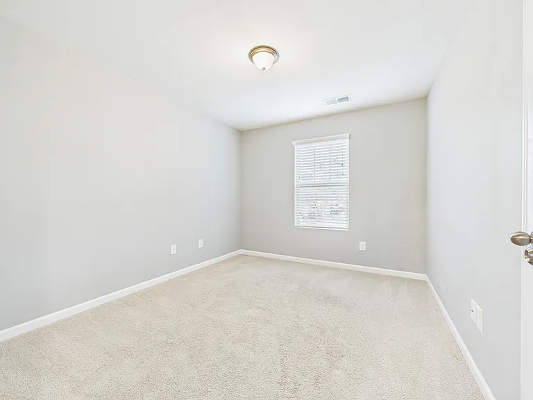 6005 Sweetbay Ln — Photo 16