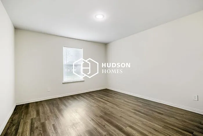 2904 Emma Ln — Photo 7