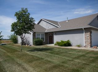 894 S Poplar St, Gardner, KS 66030