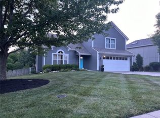 518 Huntsman Blvd, Raymore, MO 64083