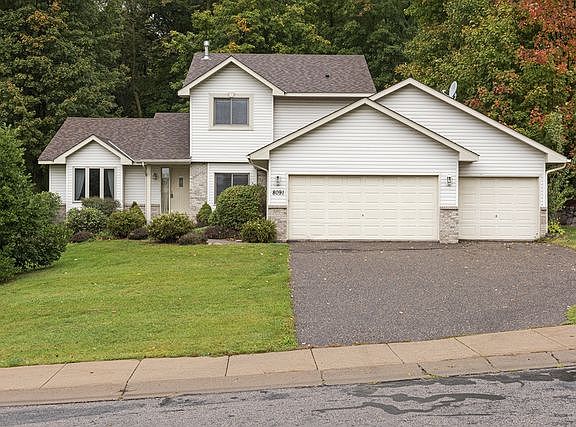 2nd image of 8091 Woodhill Dr