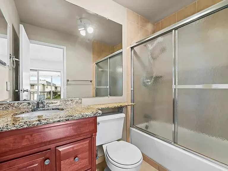 614 Monaco Ct #614 — Photo 7
