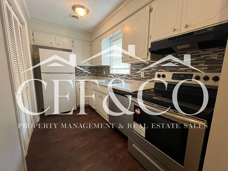 116 Coldbrook Dr — Photo 14