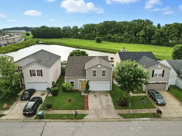 2433 Harvest Moon Dr, Greenwood, IN 46143