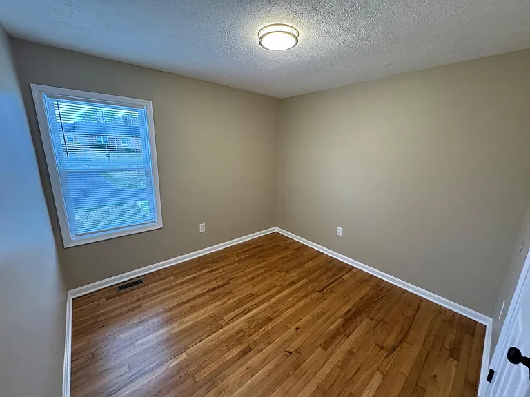 127 Longstreet Ave — Photo 11