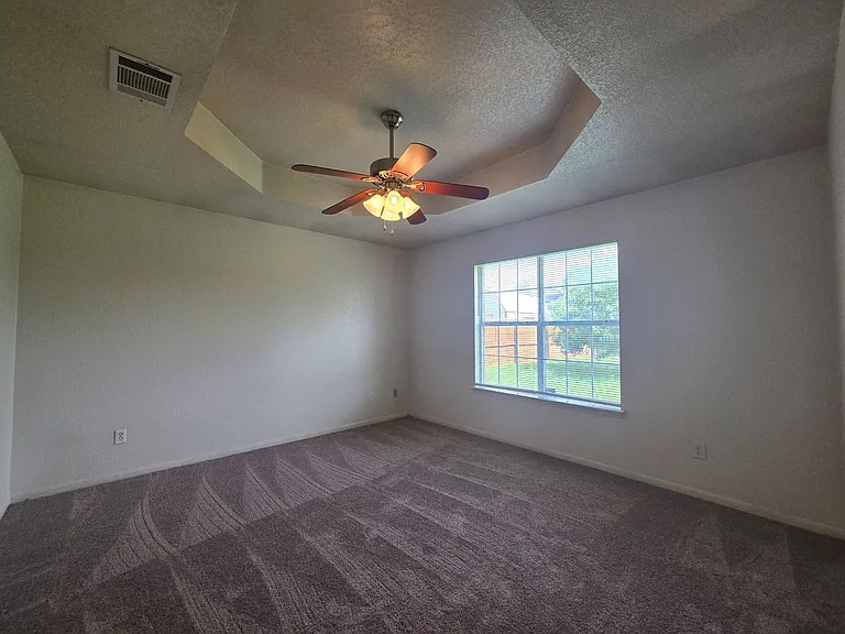 2305 Amethyst Dr — Photo 12