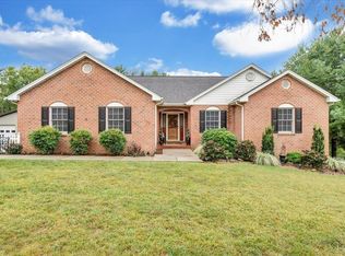 105 Mockingbird Cir, Bedford, VA 24523