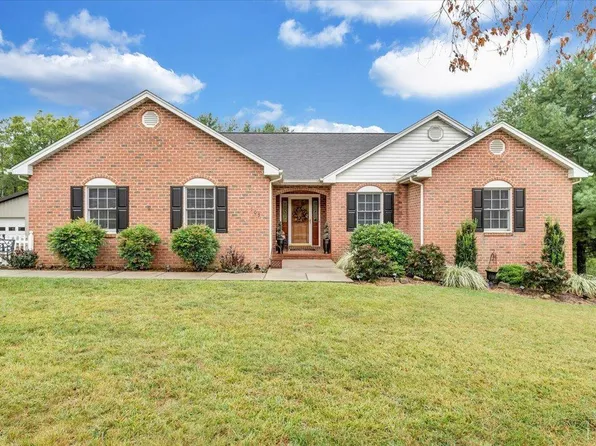 105 Mockingbird Cir, Bedford, VA 24523