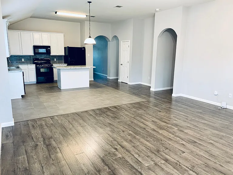 1513 Rainbow Parke Dr — Photo 11