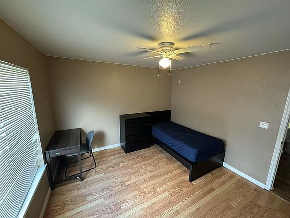 2nd image of 202 523rd Pkwy