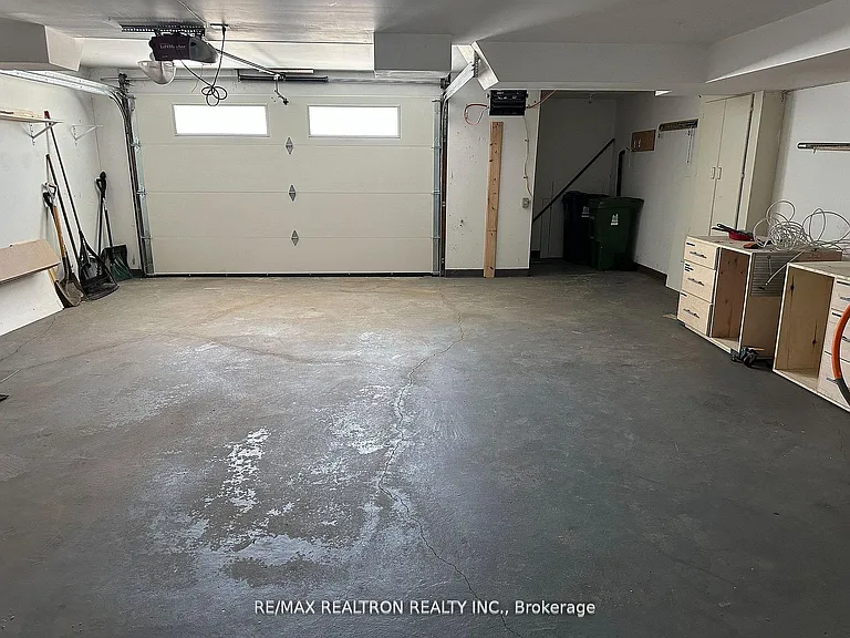 76 Horsham Ave — Photo 41