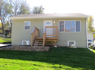 39 Opal Dr, Council Bluffs, IA 51503