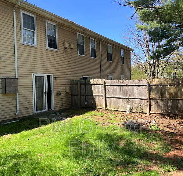 1688 Bluebird Dr #A — Photo 6