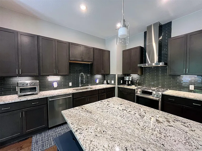 4405 Jackson Ave #3101 — Photo 1