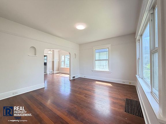 4th image of 1414 Earnest S Brazill St