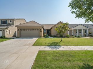 14807 Coneflower Dr, Bakersfield, CA 93314