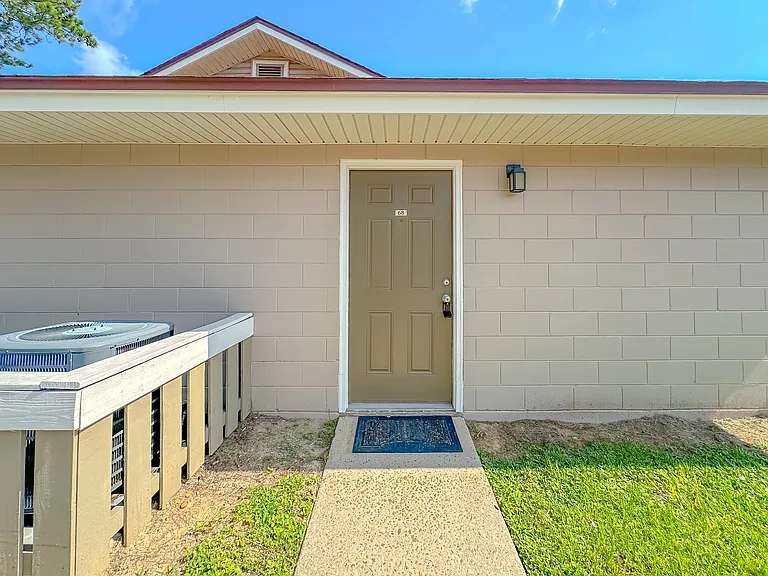 2241 W Pensacola St #68 — Photo 31