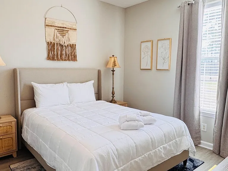 480 River Oaks Dr #I — Photo 5