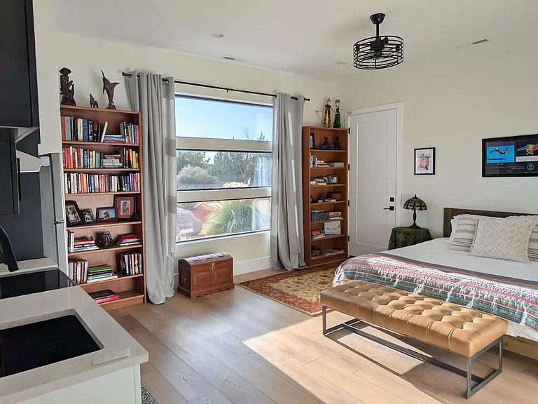 3020 Silver Reef Dr — Photo 2