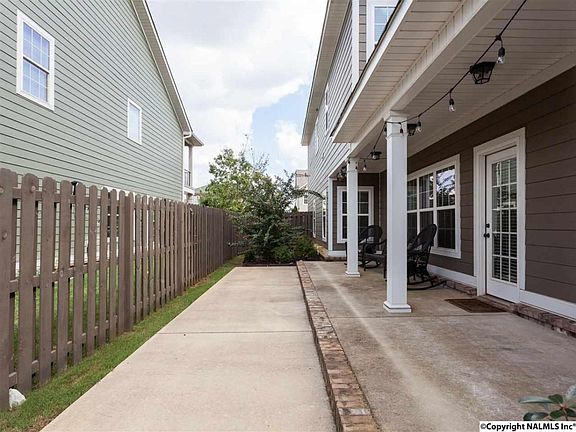 4th image of 1124 Pegasus Dr NW