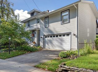 1203 Hillcrest Rd, South Bend, IN 46617