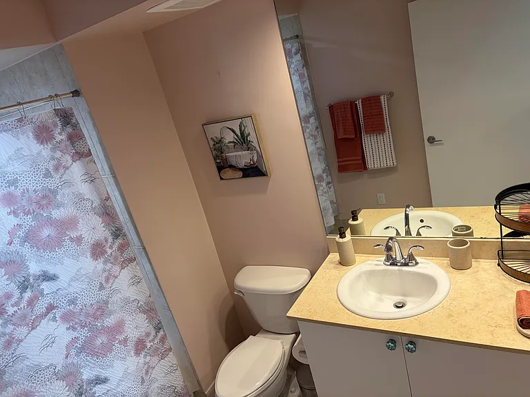 1551 N Flagler Dr #905 — Photo 11