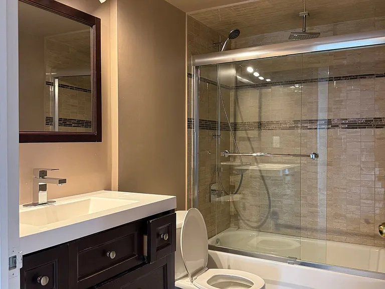 7300 Yonge St #1604 — Photo 22