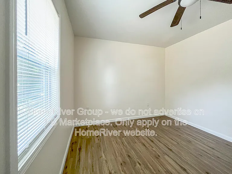 882 Maple Dr — Photo 15