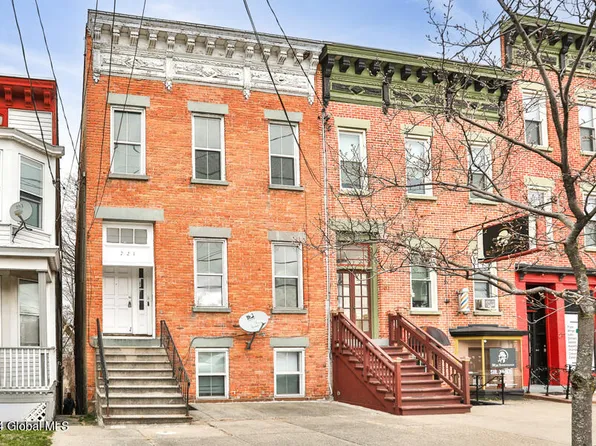 221 Western Avenue, Albany, NY 12203