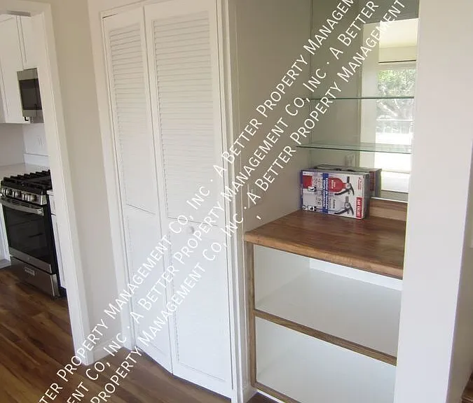1970 San Bruno — Photo 21